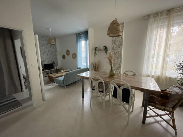 Immeuble de rapport à vendre à Moreuil avec deux locataires