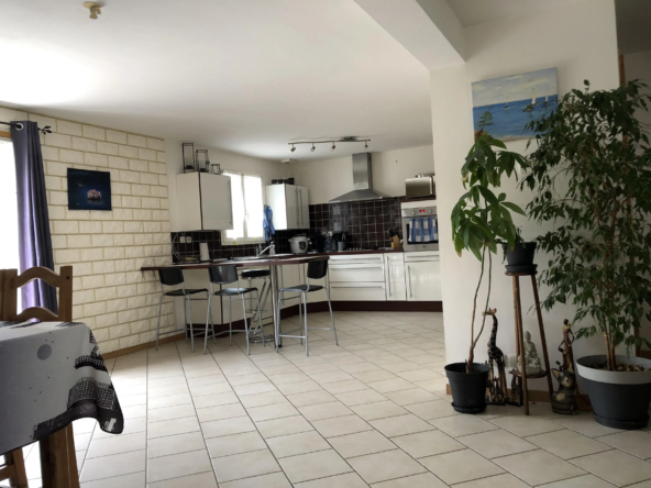 Maison à vendre à Moreuil avec jardin, terrasse et garage - Opportunité à saisir