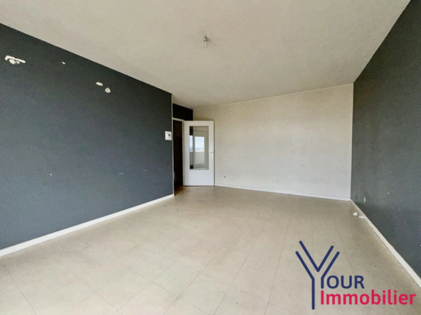 Appartement T2 à vendre à Vénissieux – Dernier étage, balcon, garage, lumineux