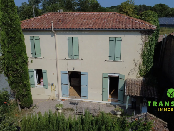 Maison de village girondine à Morizès avec jardin et prestations modernes