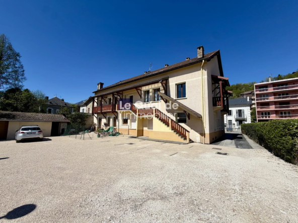 À vendre à Albertville, Plateau à aménager avec terrasse et vue sur les montagnes