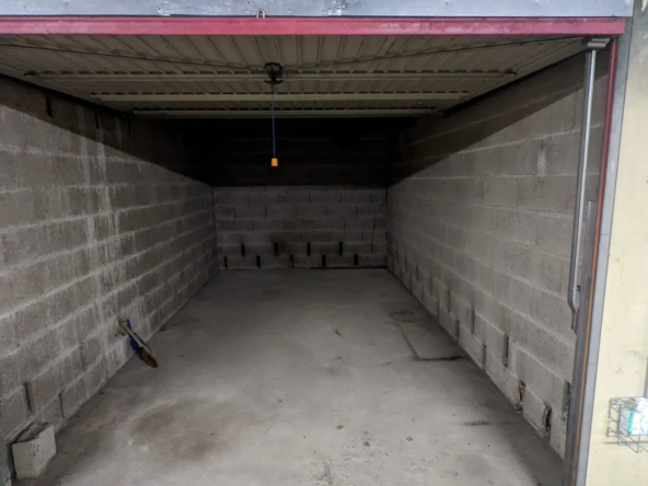 Box sécurisé de 15 m² à Chenôve - Sous-sol, sans procédure en cours