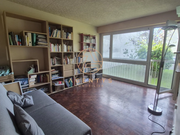 À vendre studio de 30m² à Nogent limite Le Perreux avec cave et stationnement