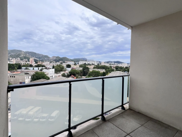 Appartement 3 pièces lumineux avec terrasse et box à La Capelette, Marseille