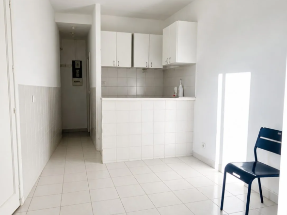 Appartement 2 pièces de 26 m² à vendre à Paris 20ème, secteur calme