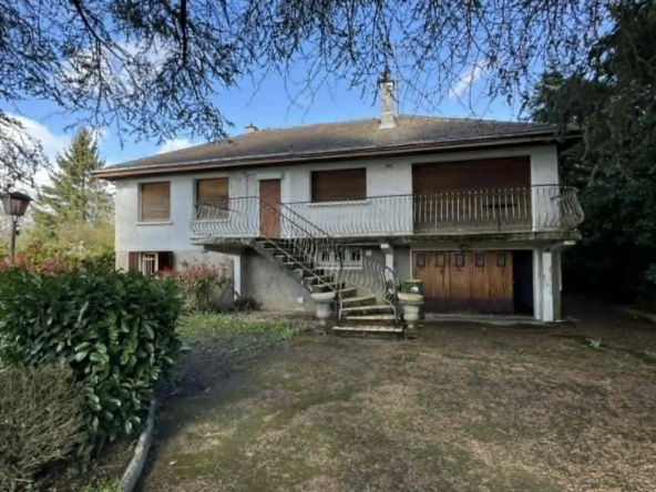 À vendre maison individuelle à Sedan avec grand terrain et sous-sol
