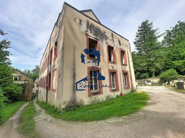 Immeuble à réhabiliter à Bazeilles, potentiel de 4 appartements, secteur calme