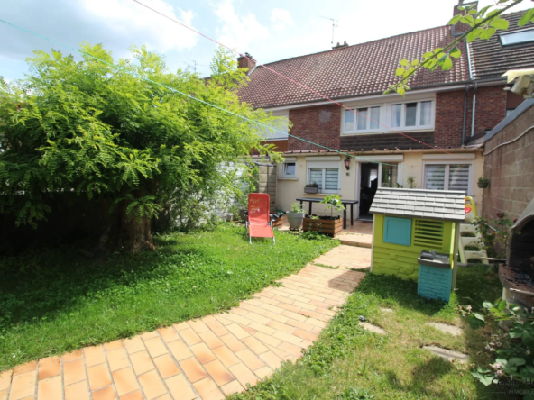 Maison familiale de 90 m² à Wahagnies, proche forêt, avec garage, dépendance et combles aménageables