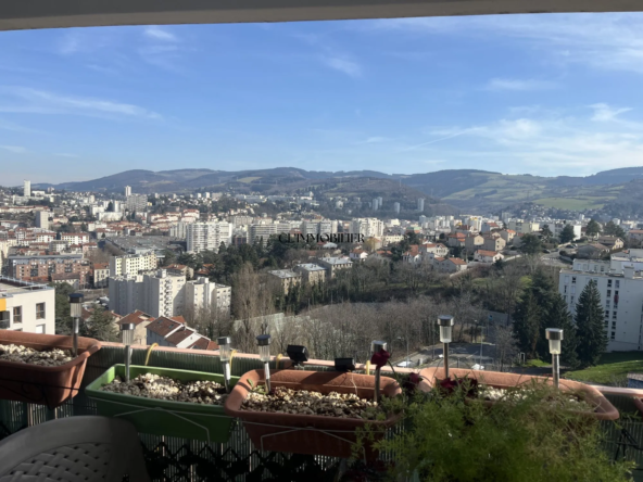 Appartement T4 de 75 m² avec vue panoramique à Saint-Étienne