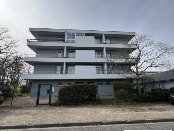 Bel appartement F3 avec balcon à Sully-sur-Loire, proche commodités