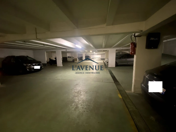 parking en sous-sol au 177 Rue Lecourbe, Paris 15ème - stationnement pratique