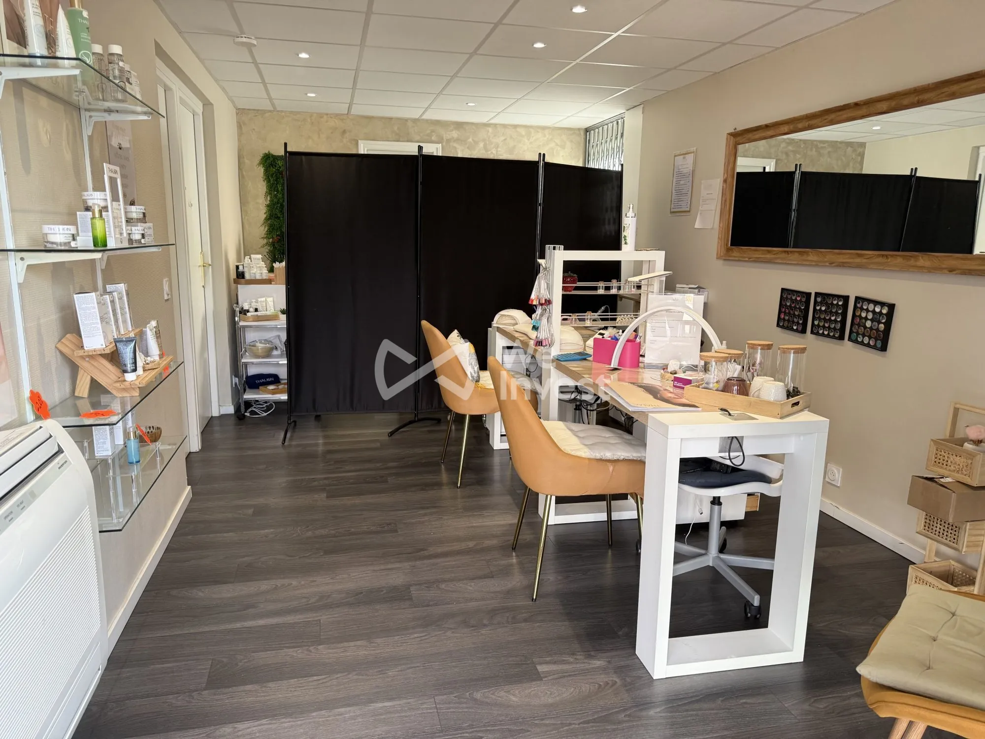 Local commercial lumineux à vendre à Pau – 62 m² idéal pour votre entreprise