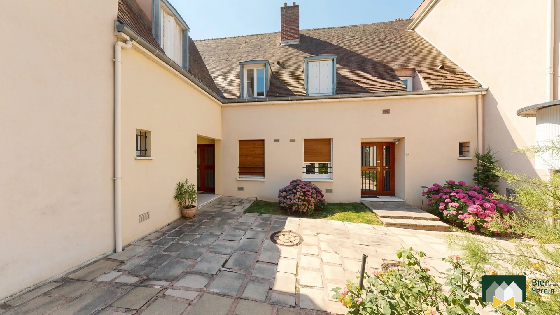 Duplex 4 pièces à Chartres proche cathédrale - Spacieux et lumineux