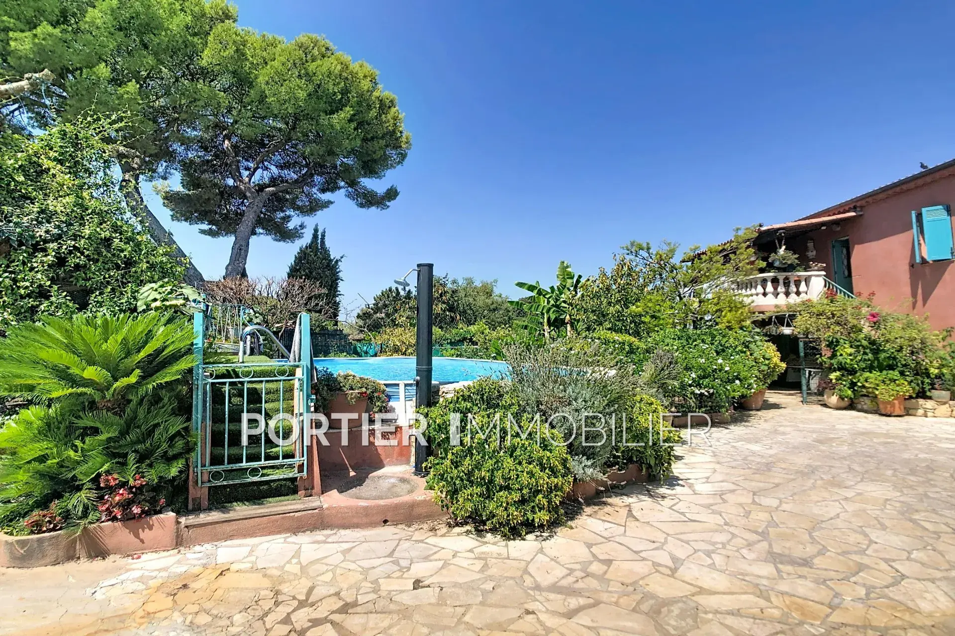 Appartement en viager avec piscine et terrain à Biot – 4 pièces, 105 m²