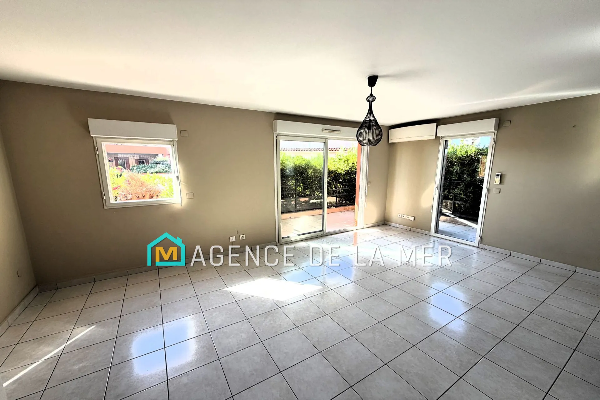 A vendre appartement 2 pièces avec terrasse à Mandelieu-la-Napoule