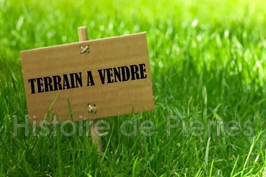 Terrain constructible de 780 m² à Lagnes avec vue sur le château