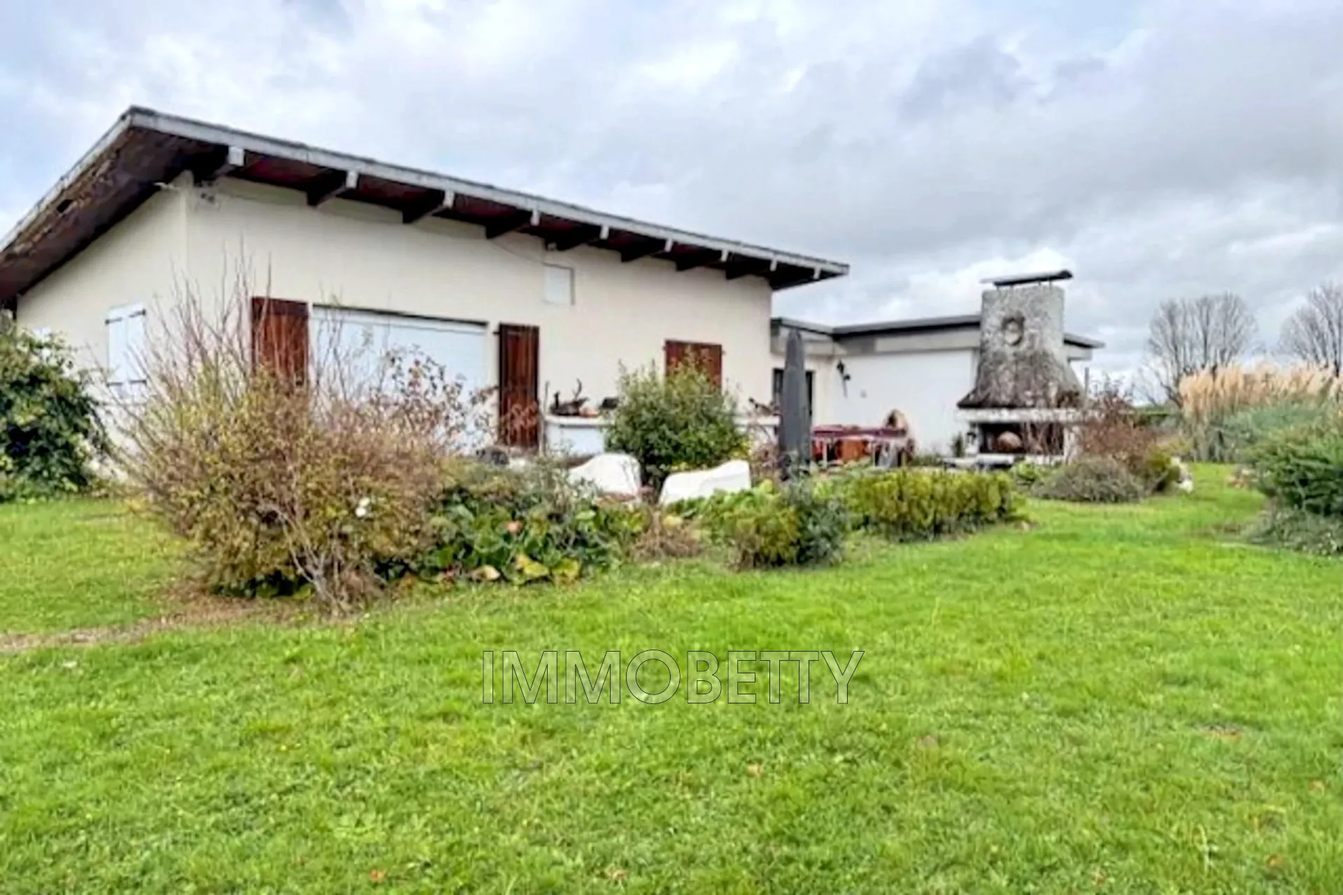 Charmante maison à vendre à Orignac avec vue sur les Pyrénées