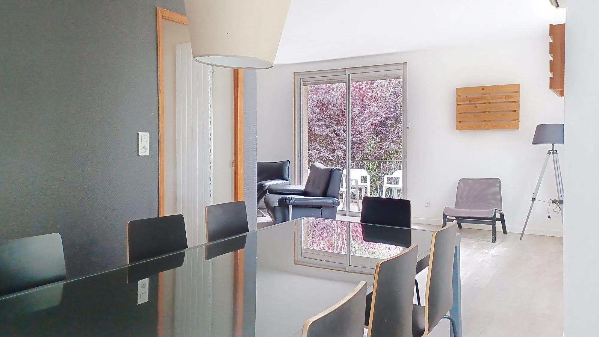 Maison 7 pièces à Albi avec balcon et stationnement, proche écoles et gare