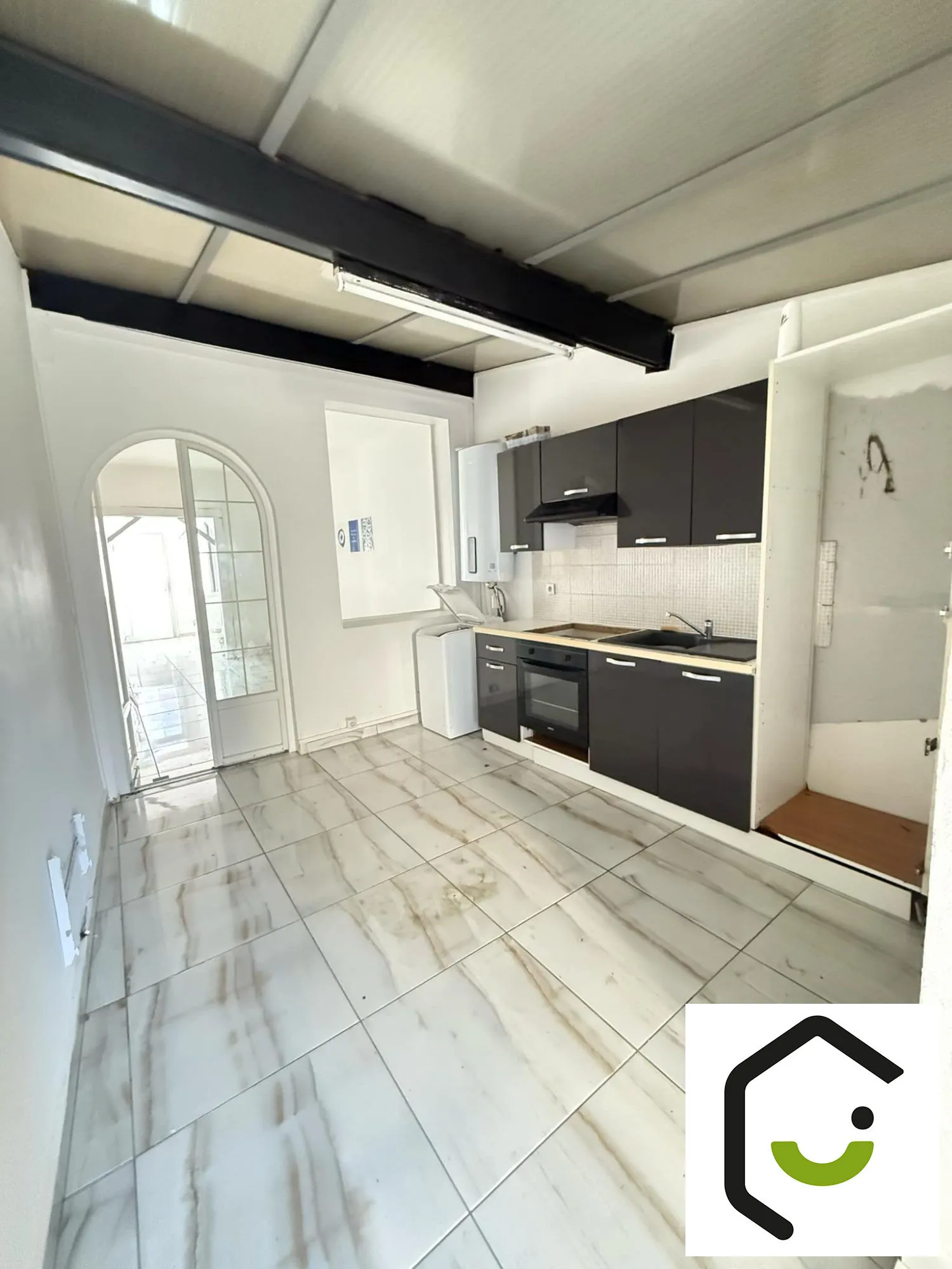 Maison mitoyenne à Roye de 57 m² proche centre-ville et commodités