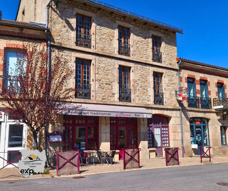 Fonds de commerce bar-restaurant à vendre à Saint-Julien-Chapteuil