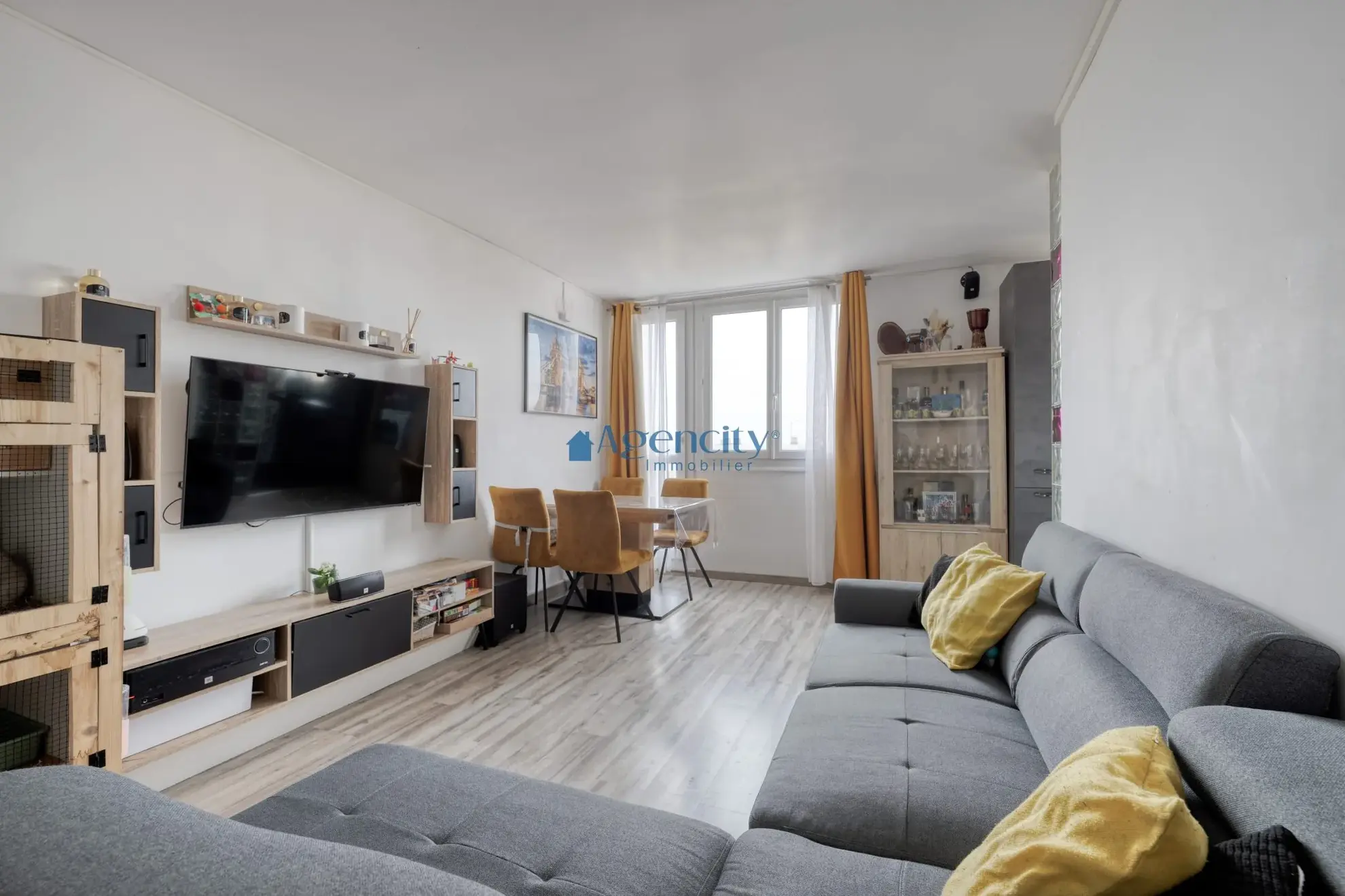 Appartement 4 pièces à vendre à Noisy-le-Grand avec cave et parking