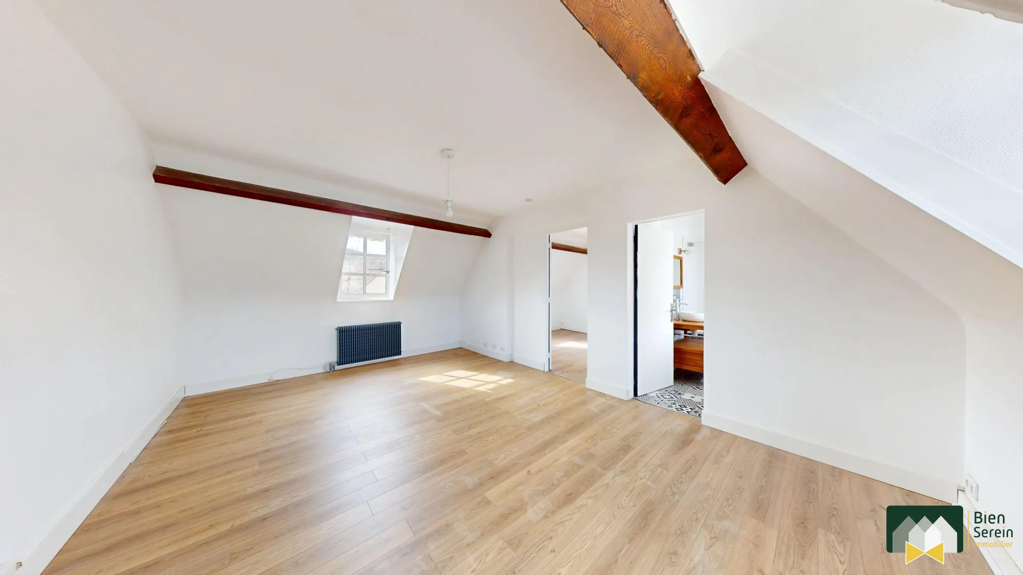 Bel appartement 3 pièces à vendre en basse ville de Chartres avec parking privé