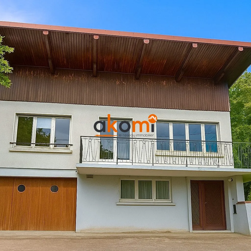 Maison à rénover de 150 m² à Saint-Dié-des-Vosges avec grand terrain et potentiel d'aménagement