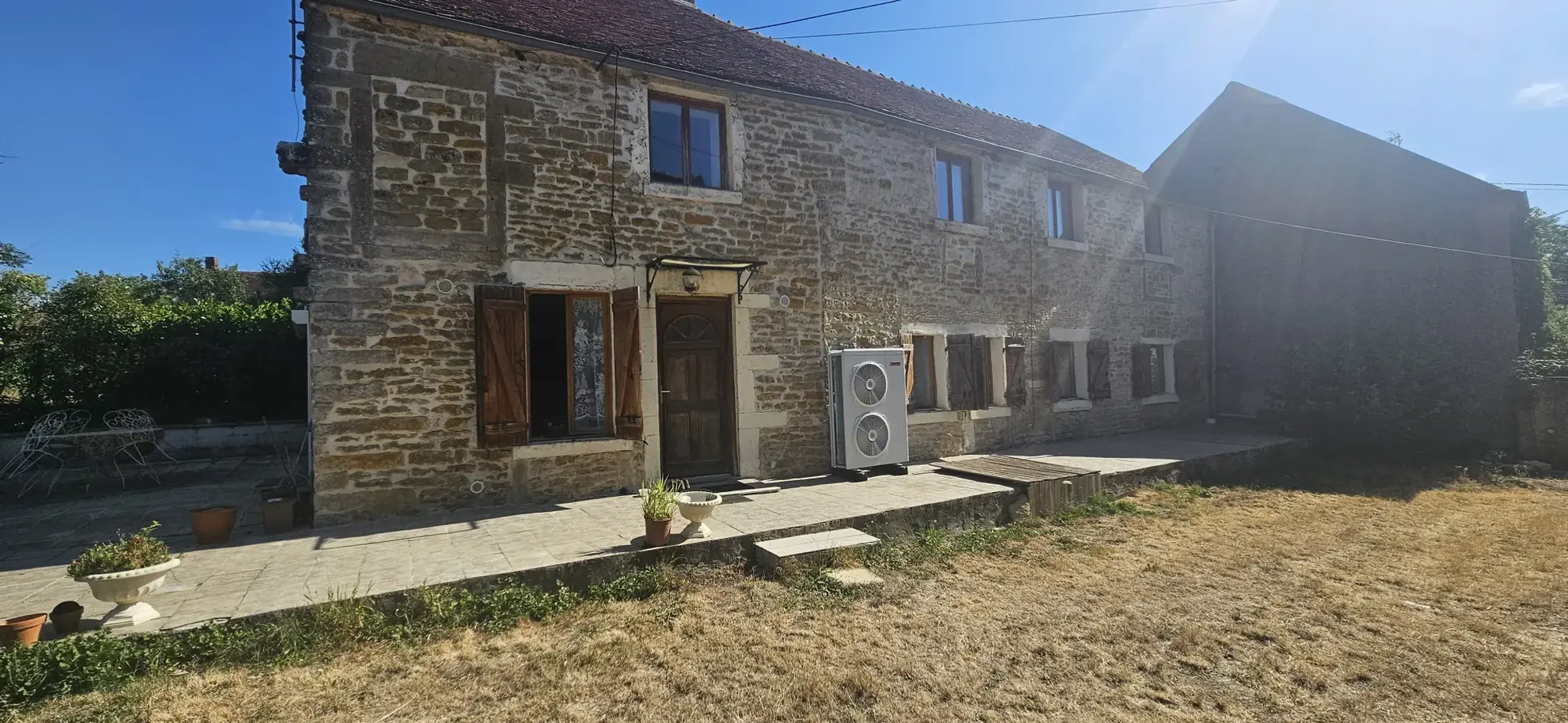 Charmante maison de 190 m2 à Oisy - Grande demeure familiale avec jardin