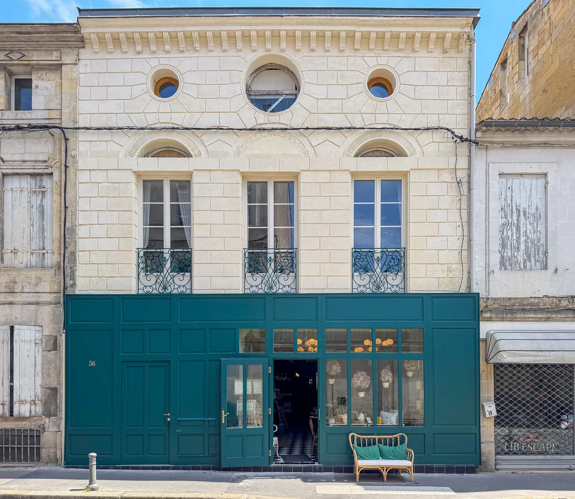 Appartement T4 rénové avec terrasse au cœur de la bastide de Libourne