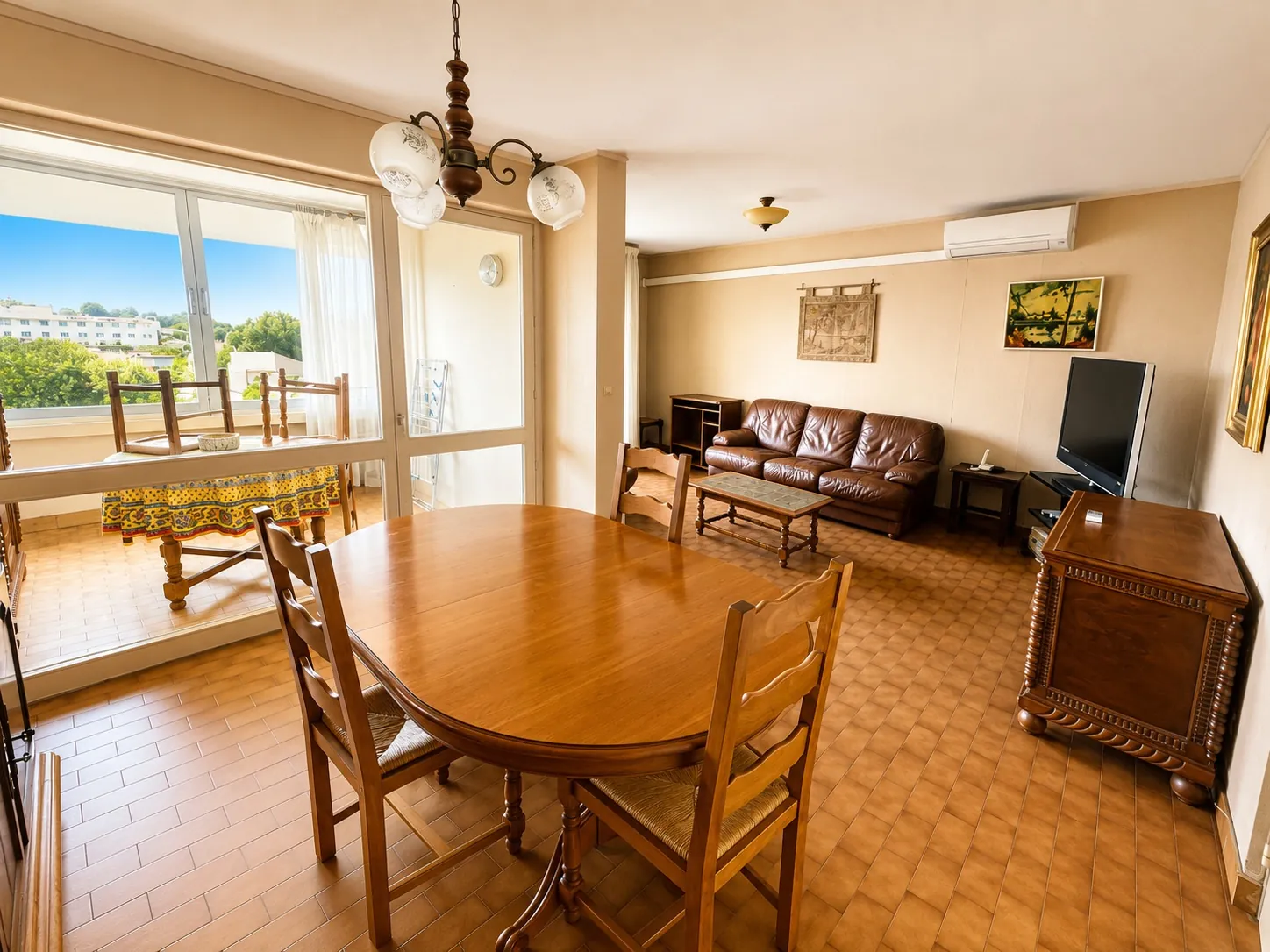 Appartement T3 lumineux avec loggia, garage et cave à Montpellier Pompignane