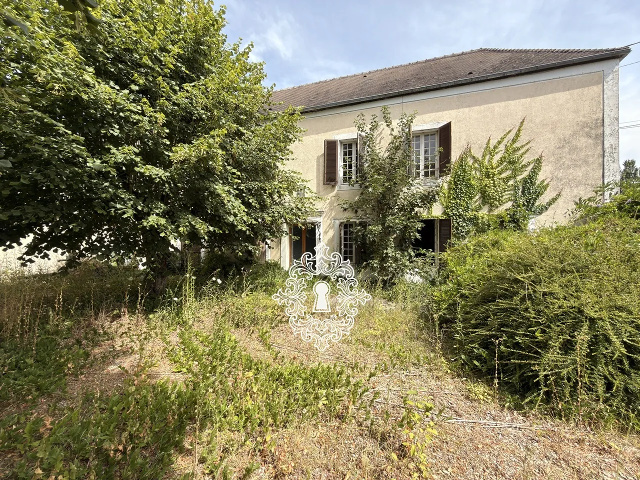 Maison ancienne à rénover à Provins avec jardin et potentiel élevé