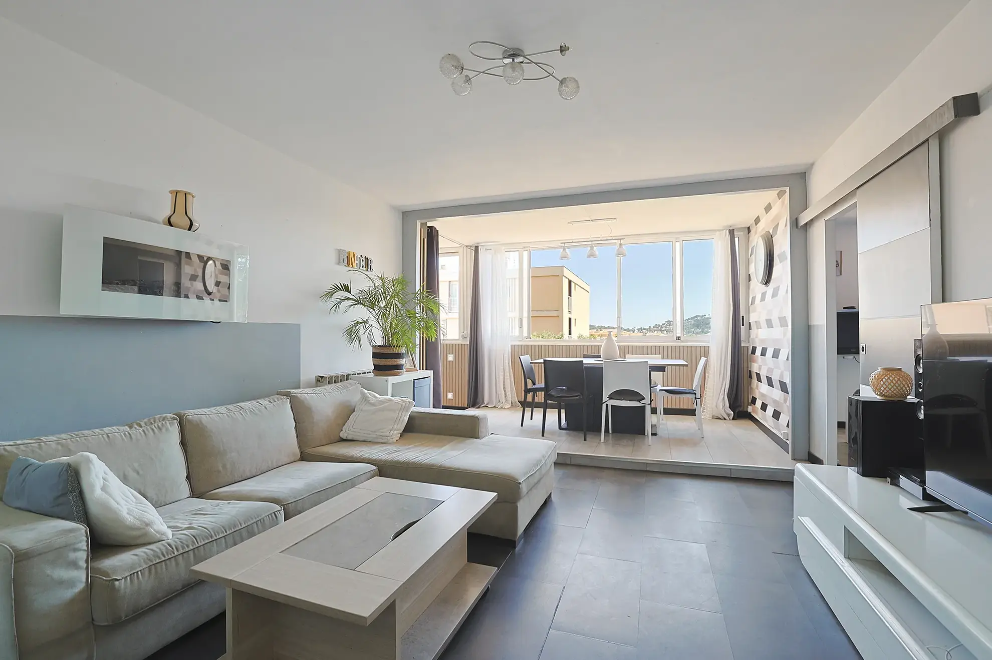 Spacieux appartement T5 avec 4 chambres à Hyères, secteur Riondet-Fenouillet