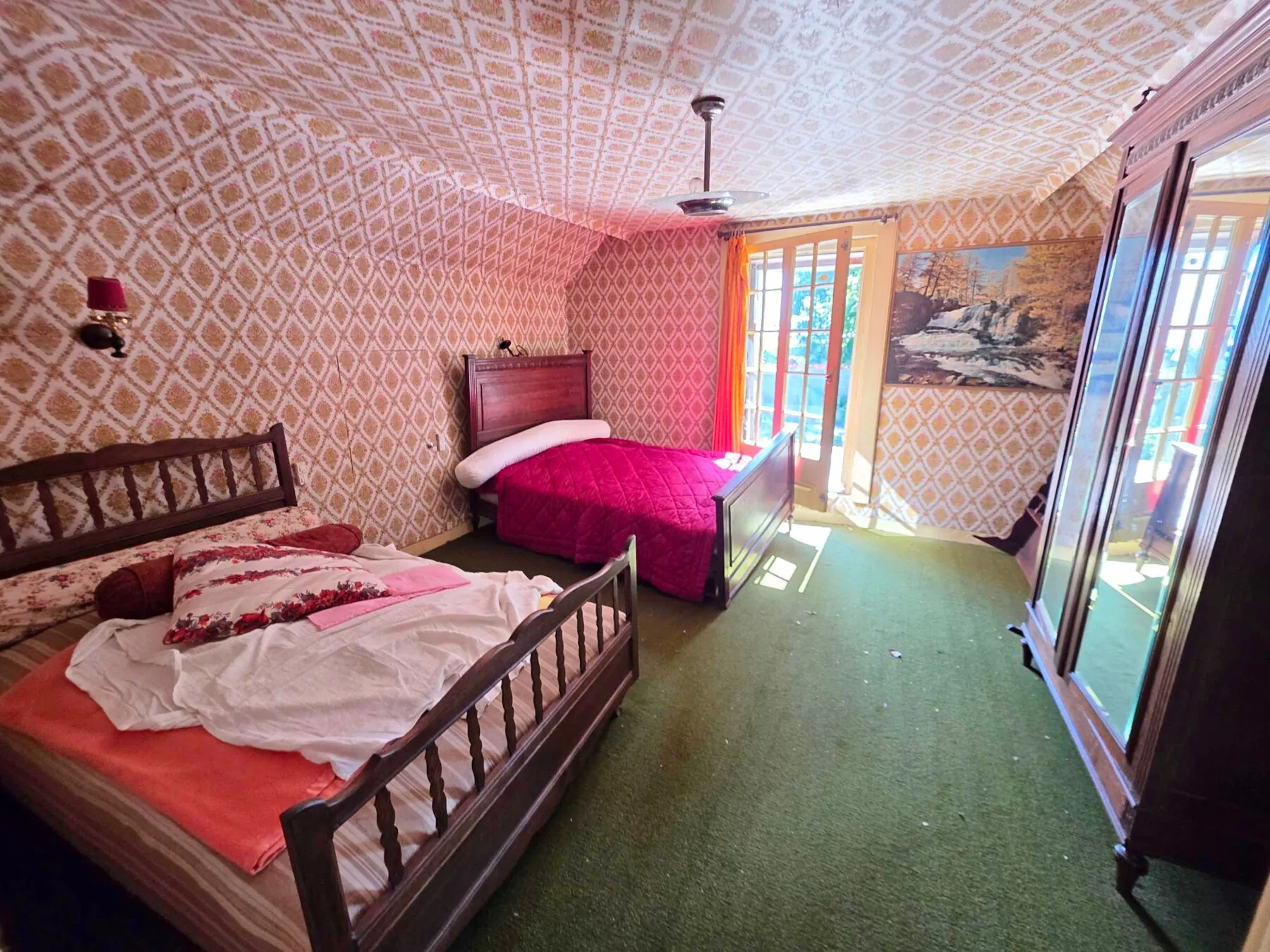 Maison à rénover avec garage et grand terrain à Sassetot-Le-Mauconduit en Normandie 