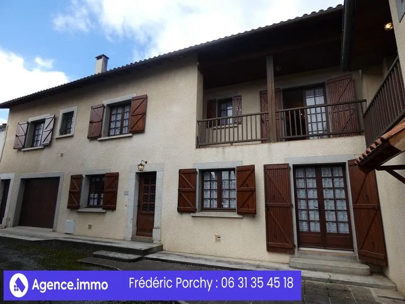 Achat maison de village de 171 m² à Labarthe-Rivière avec garage et jardin