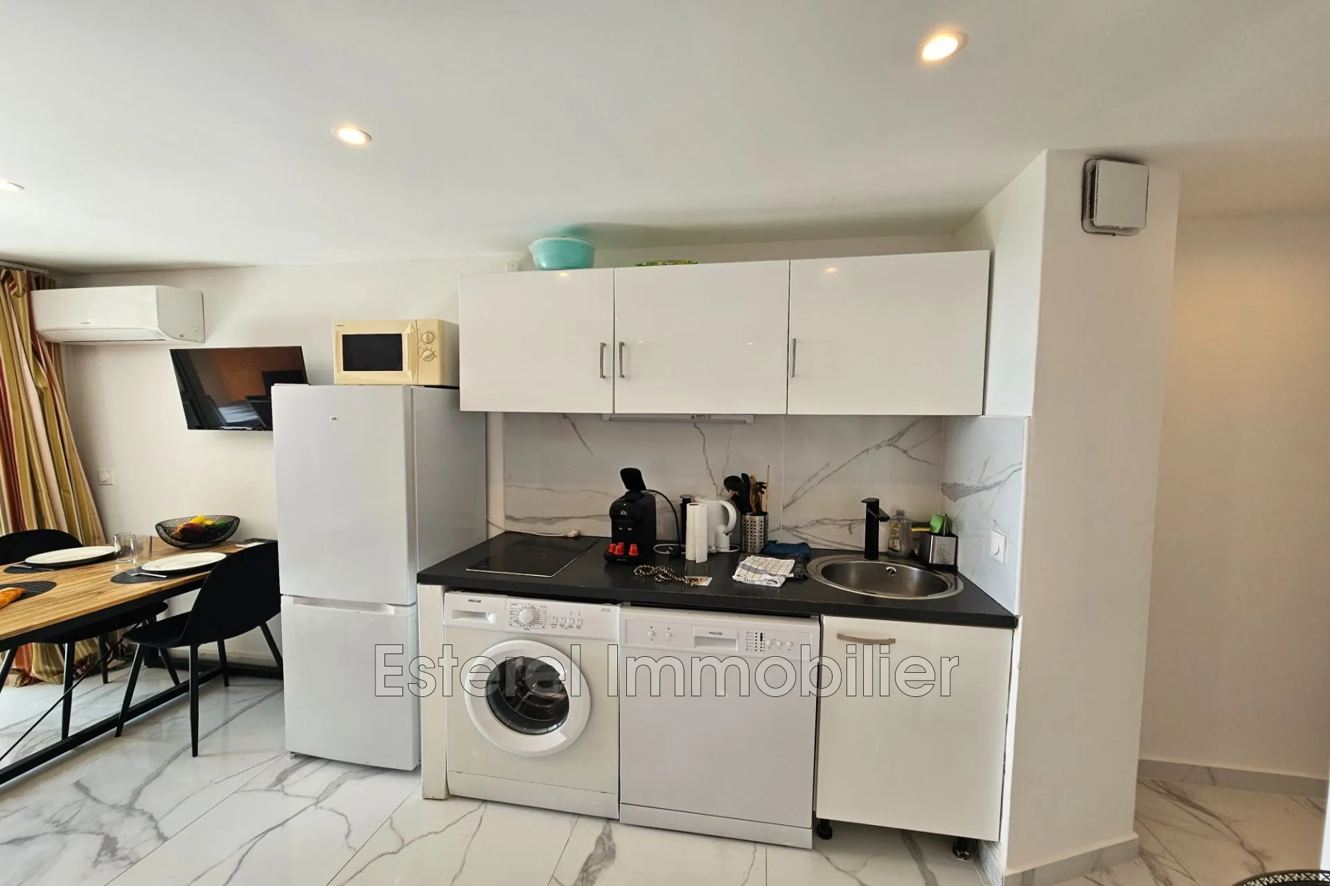 Appartement 2 pièces en rez-de-jardin avec vue mer à Cap Estérel 