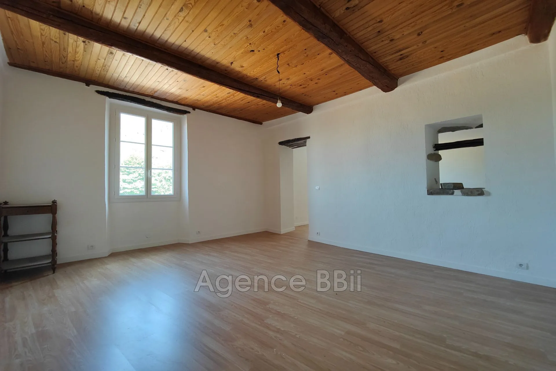 Belle Opportunité : Duplex 7 pièces à Lucéram avec vue imprenable 