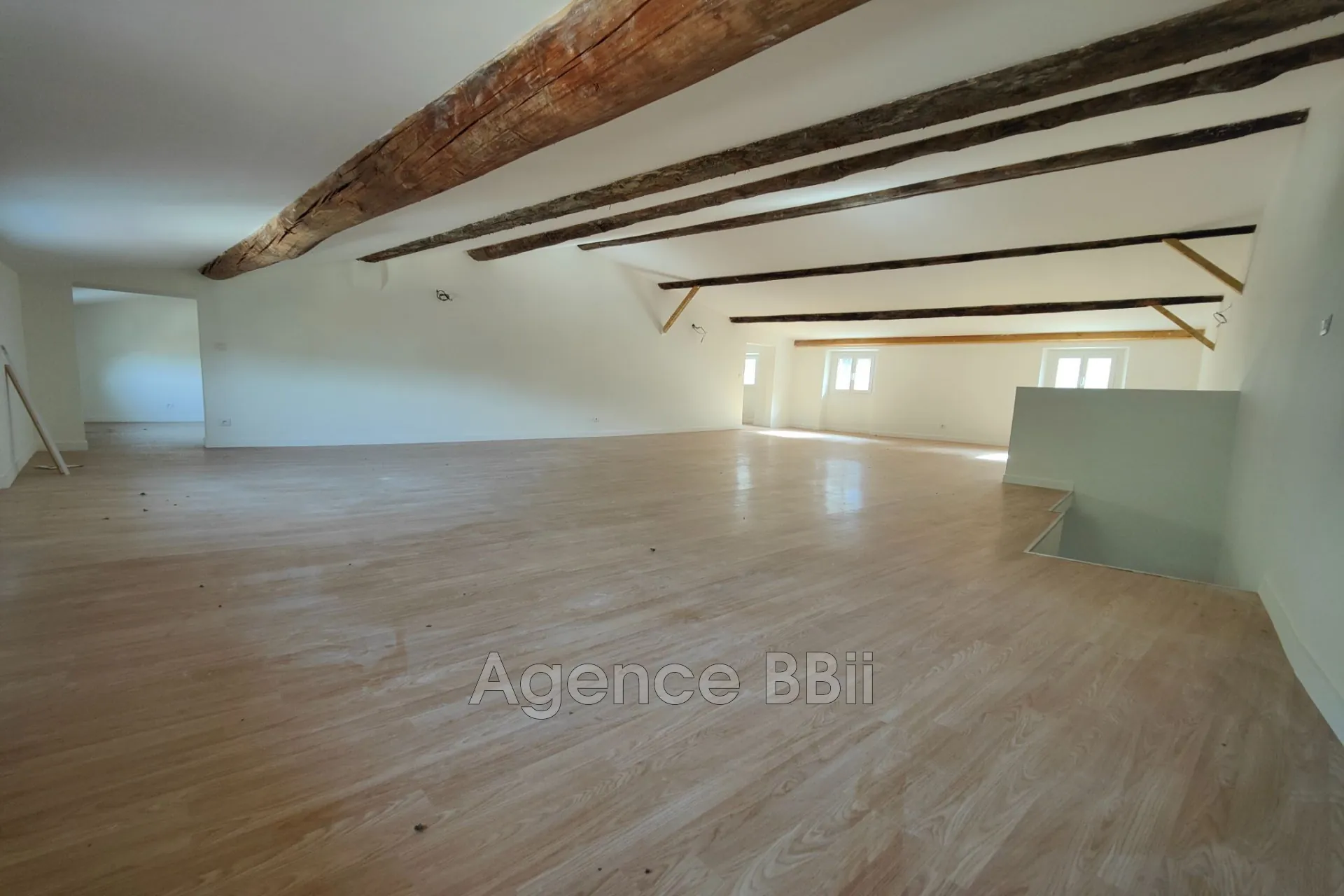 Belle Opportunité : Duplex 7 pièces à Lucéram avec vue imprenable 