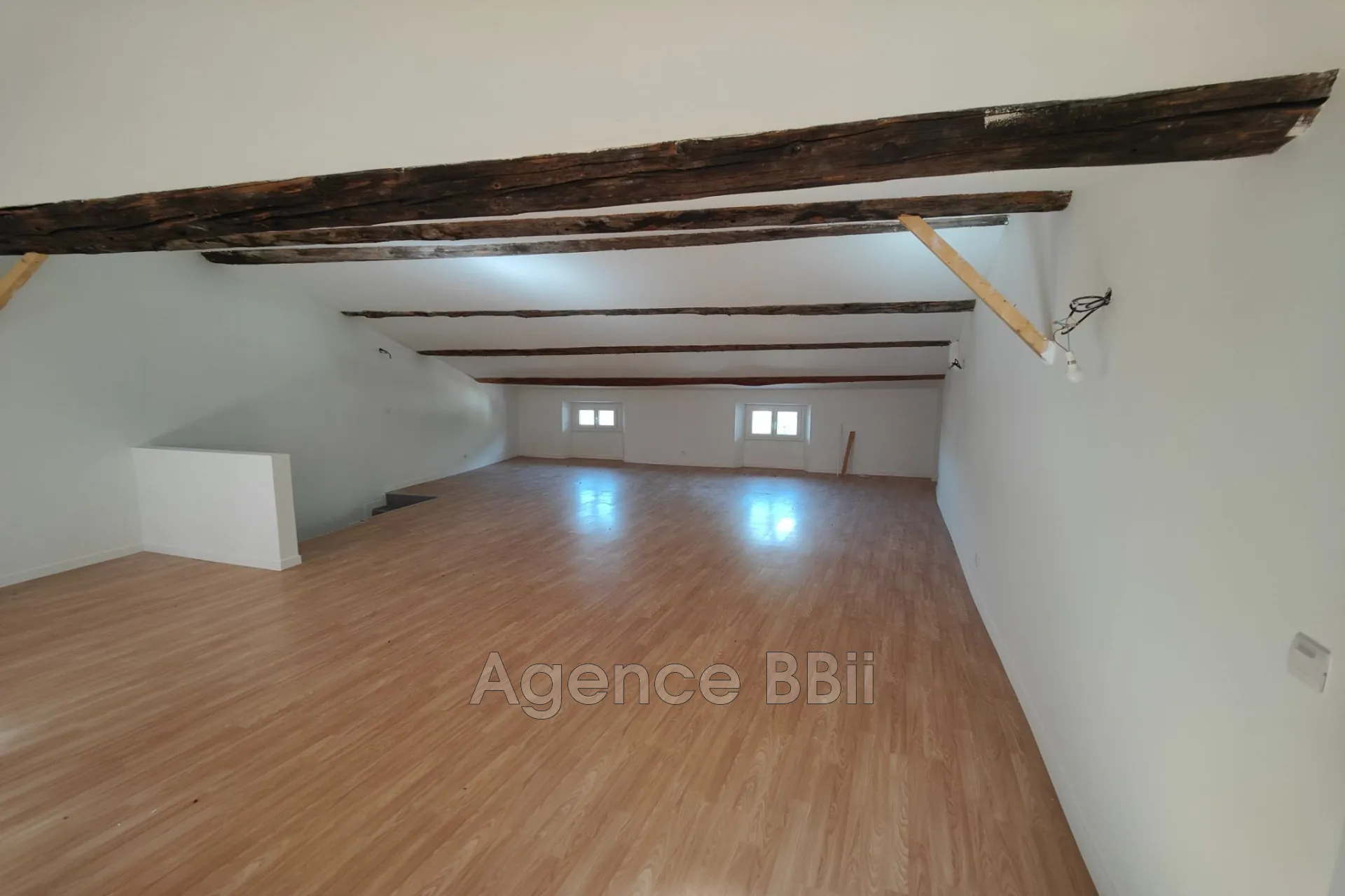 Belle Opportunité : Duplex 7 pièces à Lucéram avec vue imprenable 