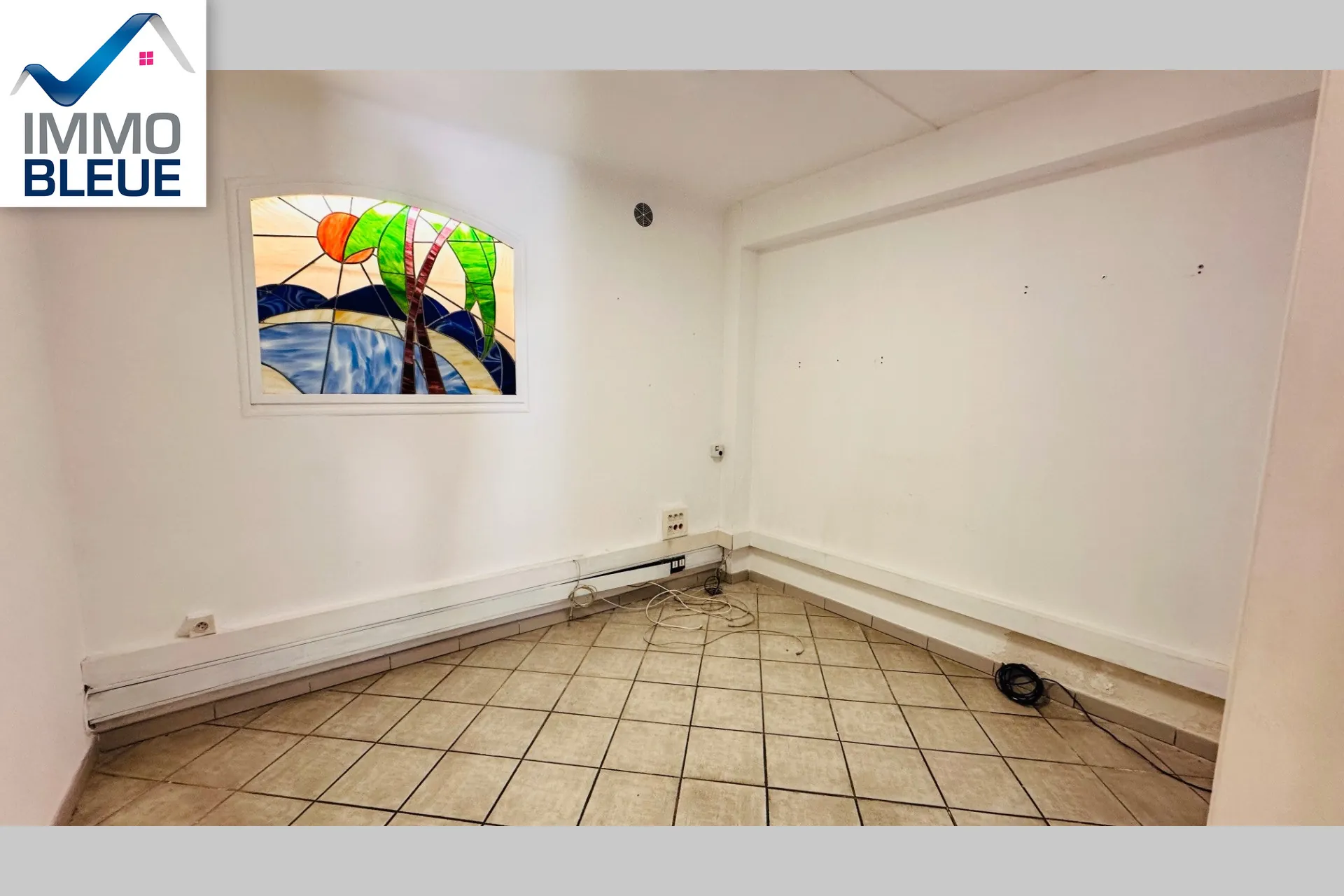 Local commercial de 70 m² à Martigues en plein centre, idéal pour commerce ou activité professionnelle 