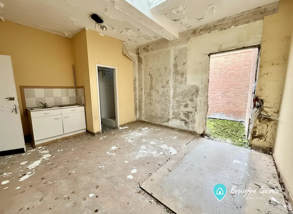 Immeuble à forte potentiel avec habitation et surface commerciale à Fresnes-sur-Escaut 
