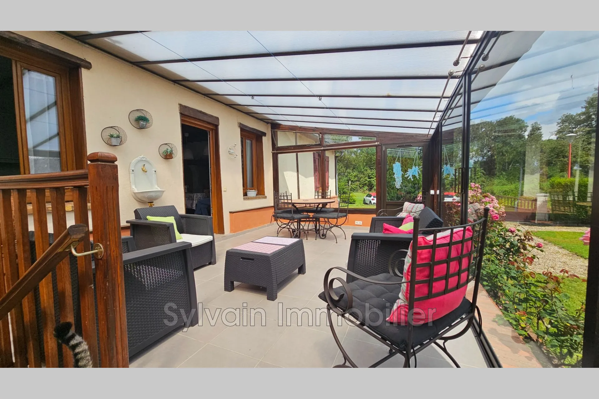 Maison de campagne à vendre à Gournay-en-Bray avec dépendance et terrain de 1000 m² 