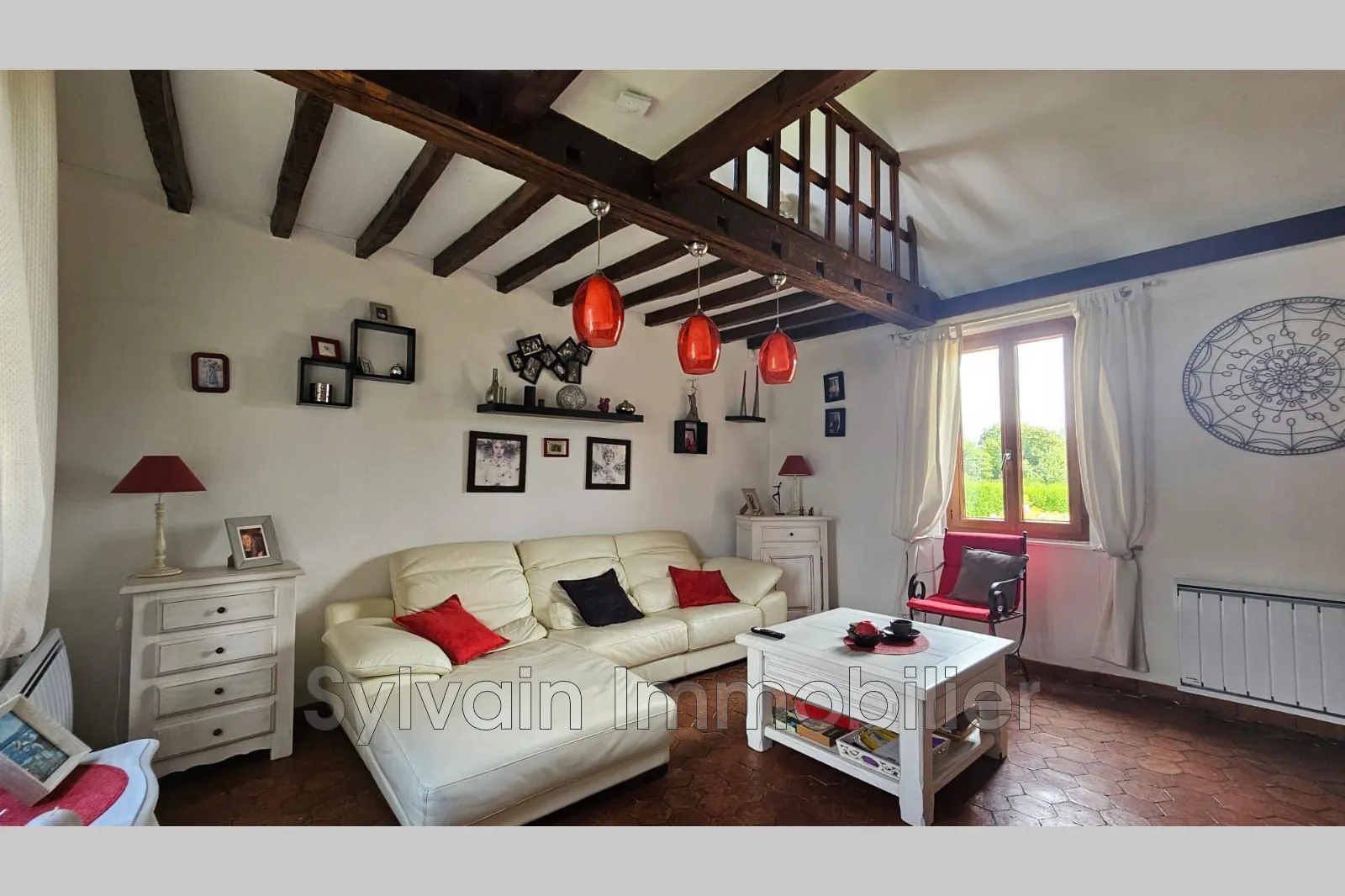 Maison de campagne à vendre à Gournay-en-Bray avec dépendance et terrain de 1000 m² 