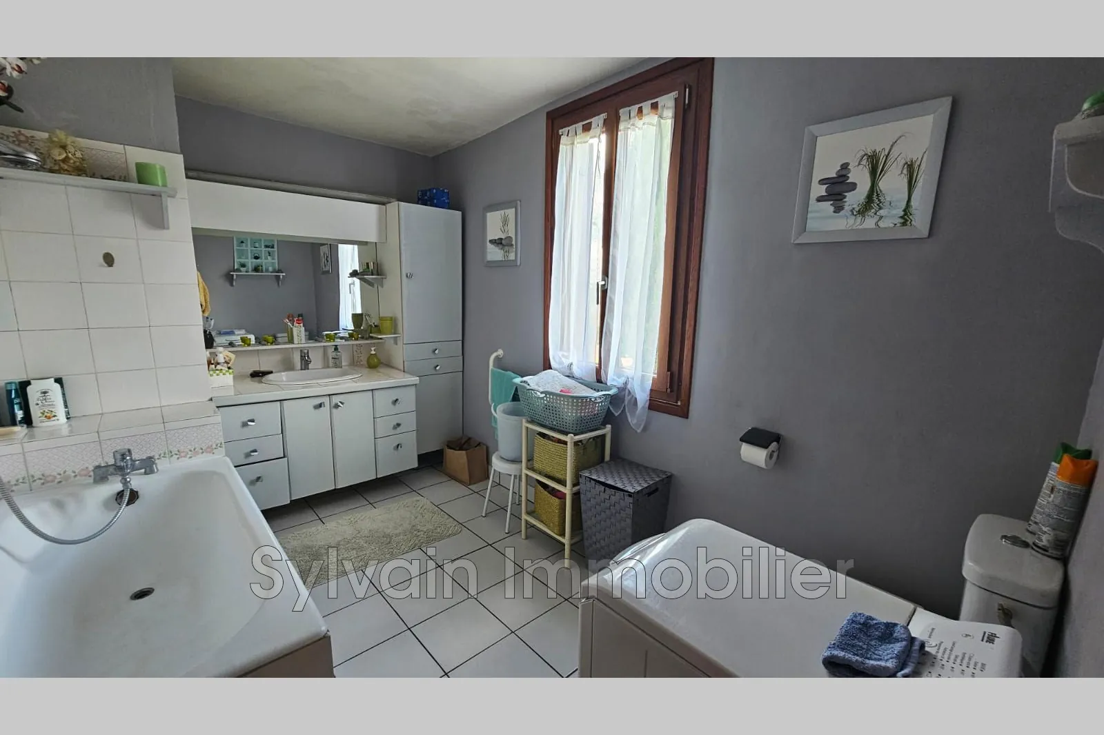 Maison de campagne à vendre à Gournay-en-Bray avec dépendance et terrain de 1000 m² 