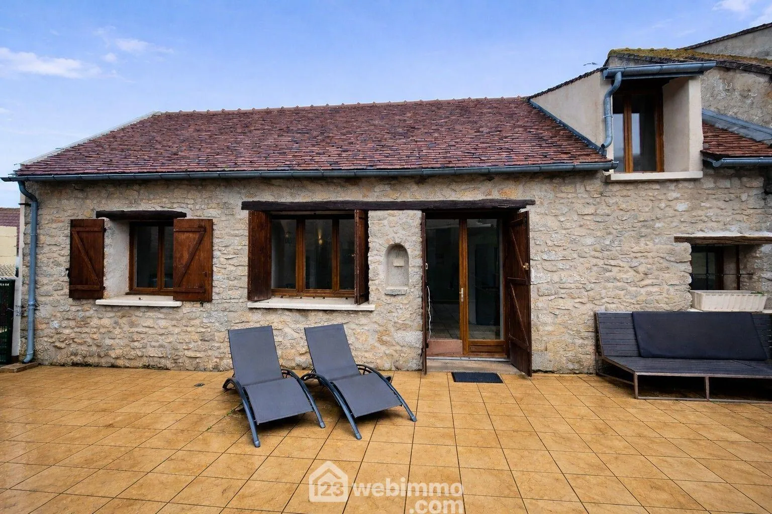 Charmante maison en pierre rénovée de 75 m² à Pithiviers