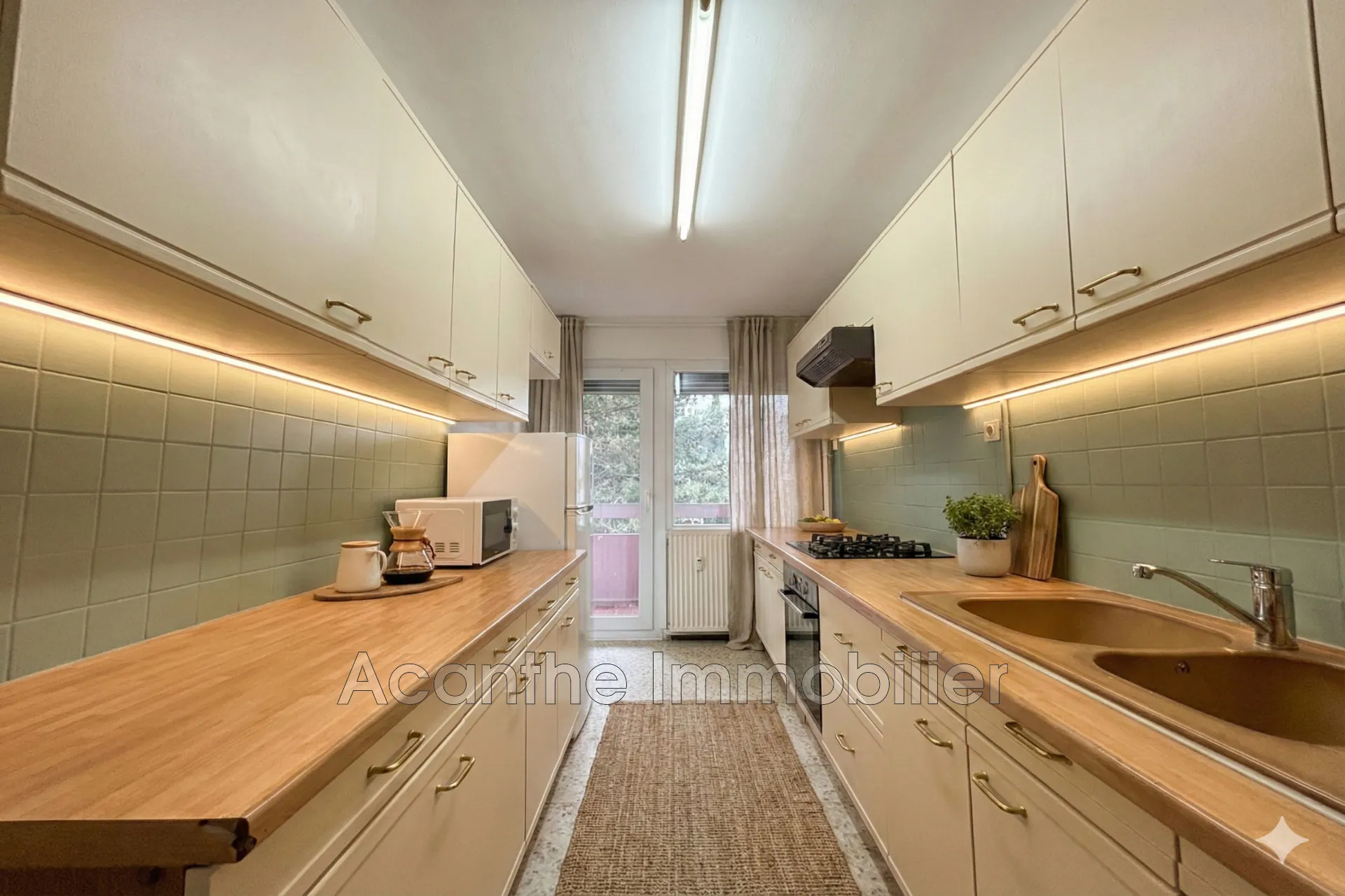 Appartement T3 lumineux avec balcon et garage à Montpellier La Paillade 