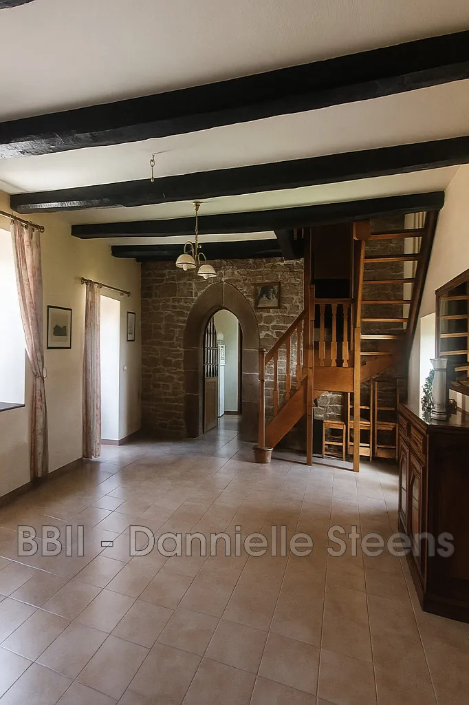Maison en pierre du XVIIIème avec terrain à Quintin en Centre Bretagne 