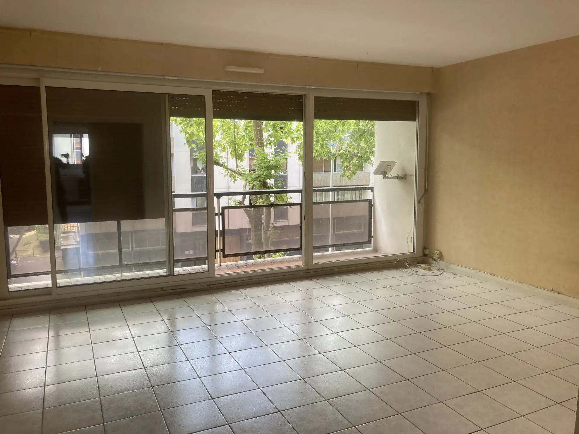 Appartement 4 pièces à Sarcelles - 77 m² avec parking et cave