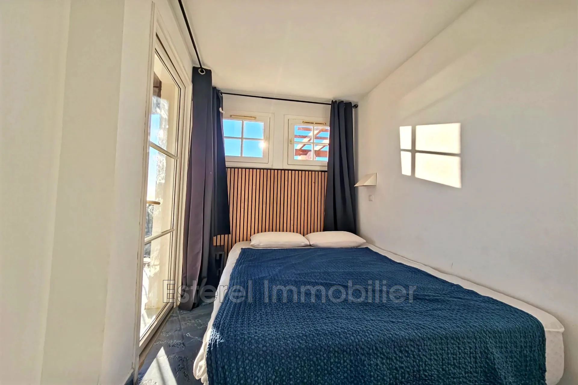 Appartement 2 pièces avec terrasse et vue mer à Agay 