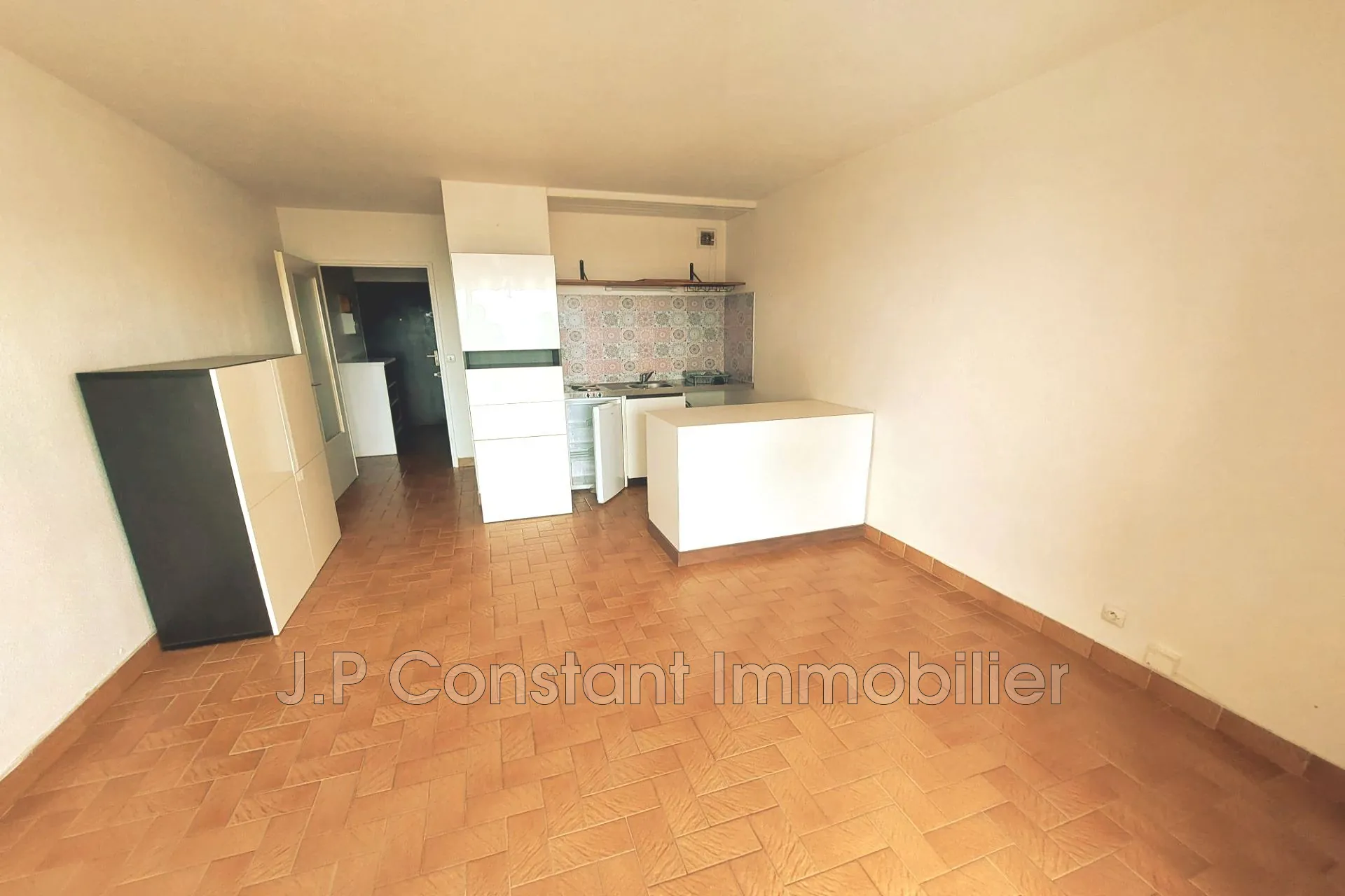 Appartement T1 Bis avec terrasse et vue mer à La Ciotat - Quartier Fontsainte 