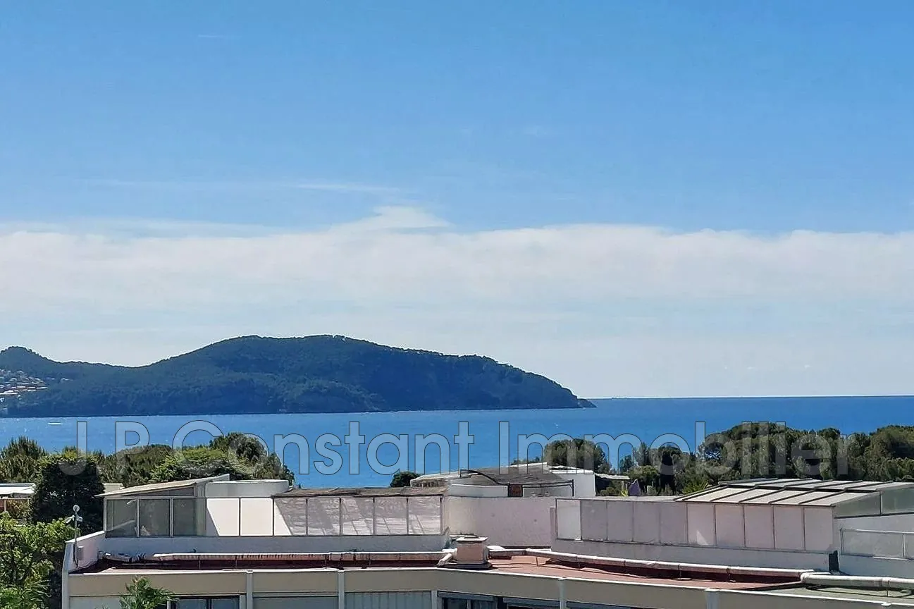 Appartement T1 Bis avec terrasse et vue mer à La Ciotat - Quartier Fontsainte